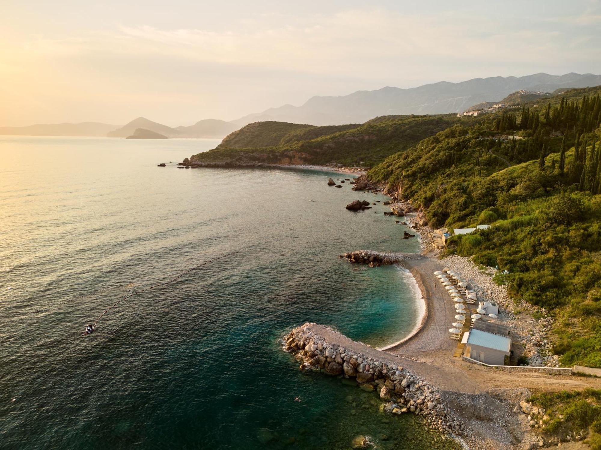 Ananti Resort, Residences & Beach Club - The Leading Hotels Of The World Sveti Stefan Dış mekan fotoğraf