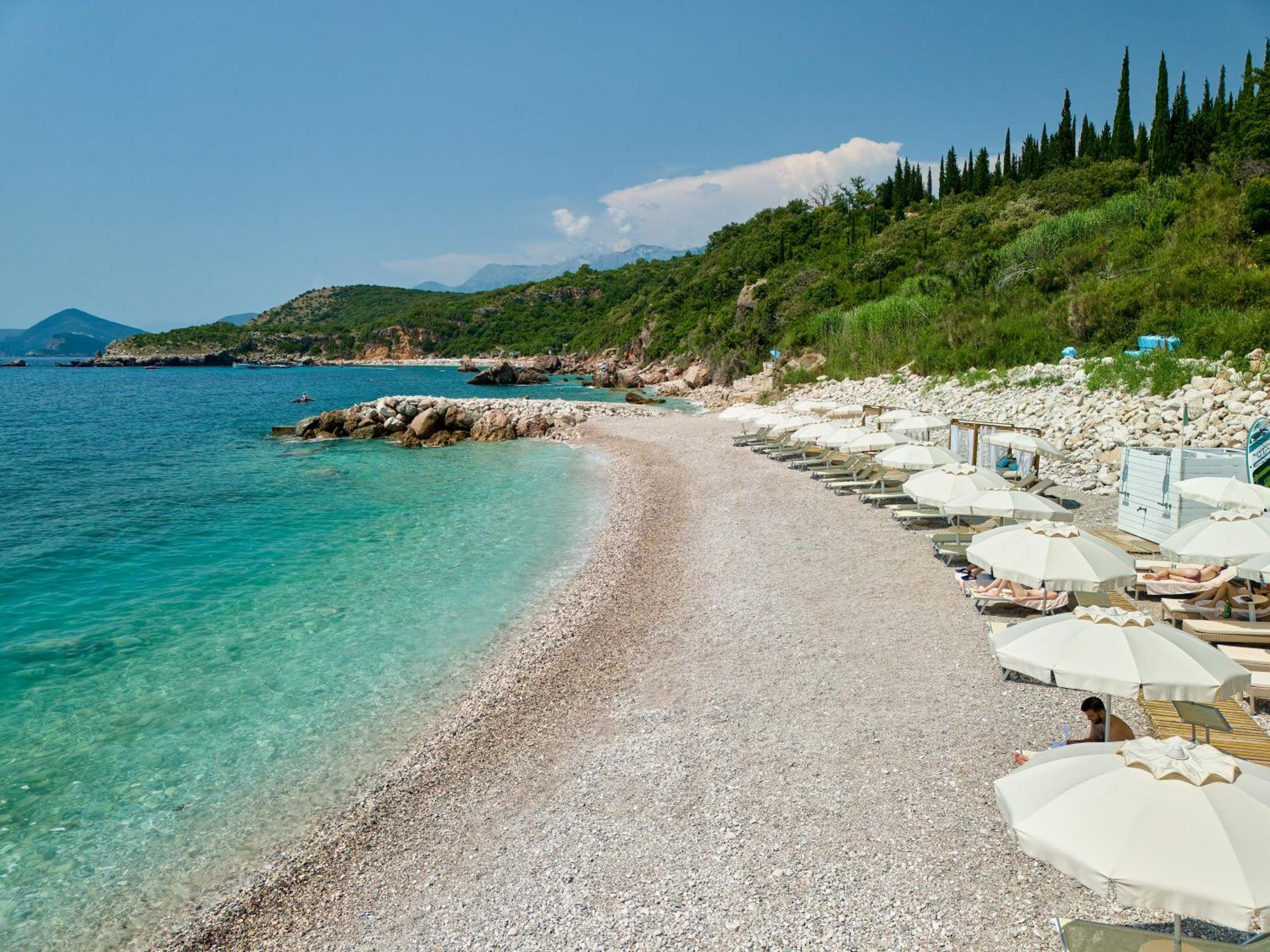Ananti Resort, Residences & Beach Club - The Leading Hotels Of The World Sveti Stefan Dış mekan fotoğraf